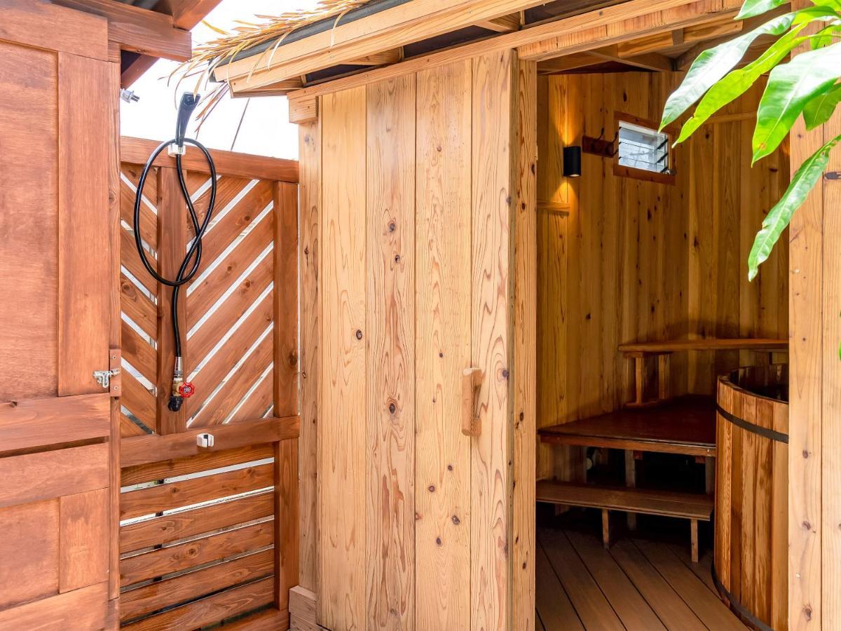 Island Breeze - Round House With Bbq - Wooden Hot Tub - Beach Onna Exteriör bild